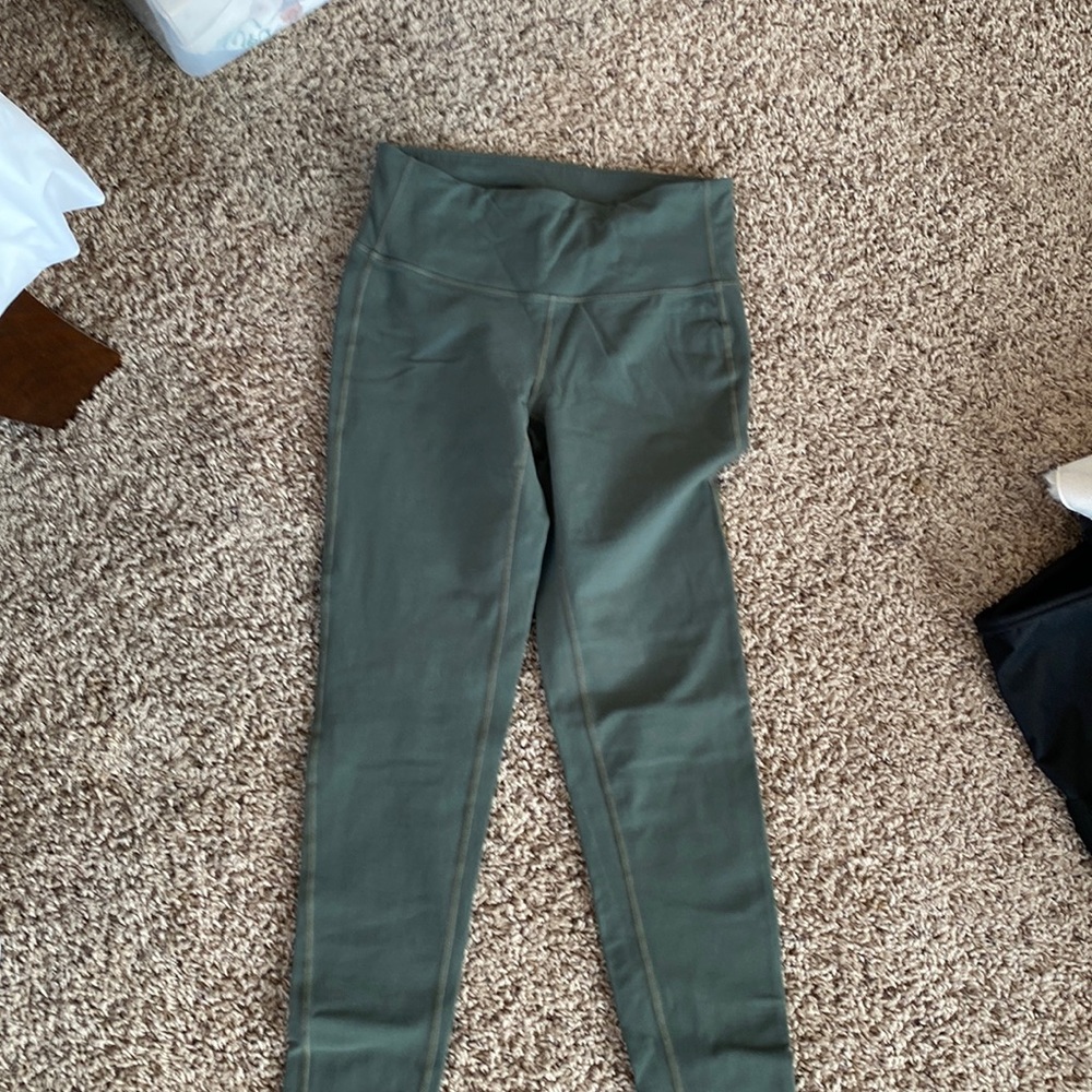 Army green size small